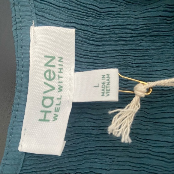 Haven Turquoise Crinkle Tank Top NWT Size Large - Picture 6 of 9